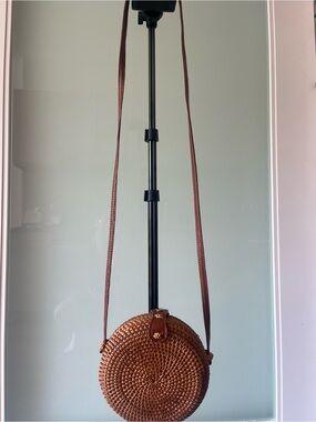 Round Woven Crossbody Bag in Brown